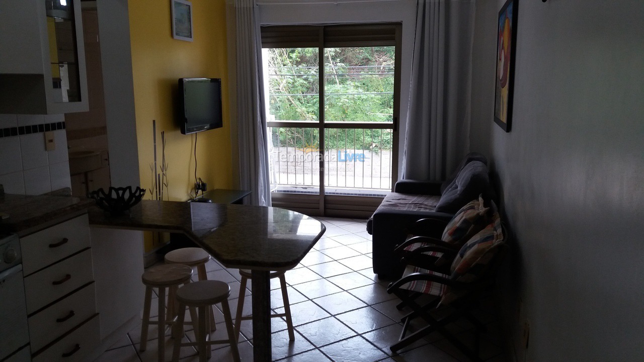 Apartamento para aluguel de temporada em Florianopolis (Praia dos Ingleses)