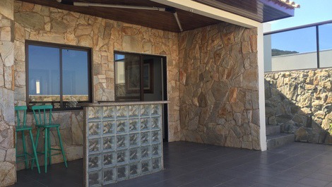 4 BEDROOM PENTHOUSE WITH SWIMMING POOL LOCATED 100M FROM THE SEA