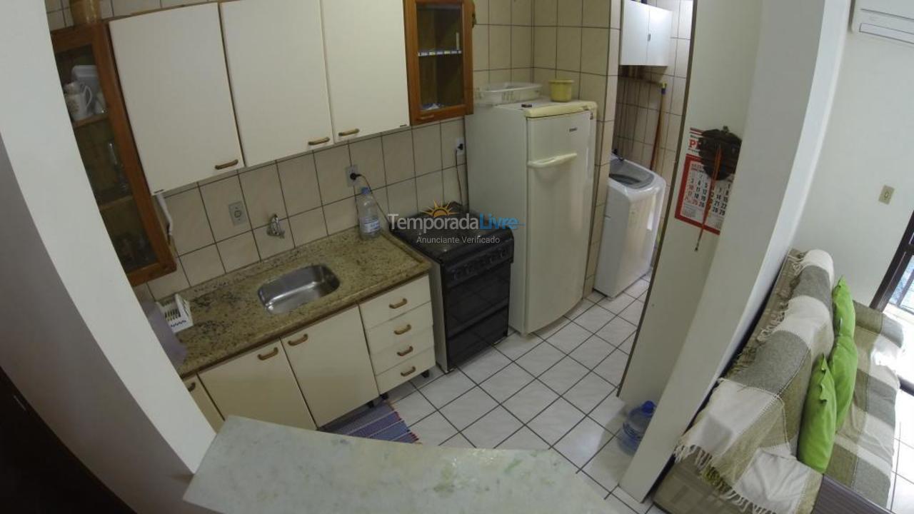 Apartamento para alquiler de vacaciones em Itapema (Meia Praia)