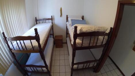 AP-003 de dos dormitorios - dos Ar - dos vacantes