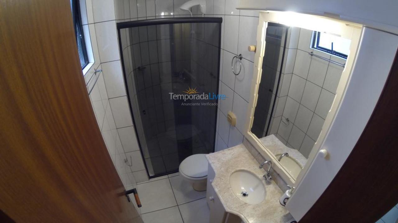 Apartamento para alquiler de vacaciones em Itapema (Meia Praia)