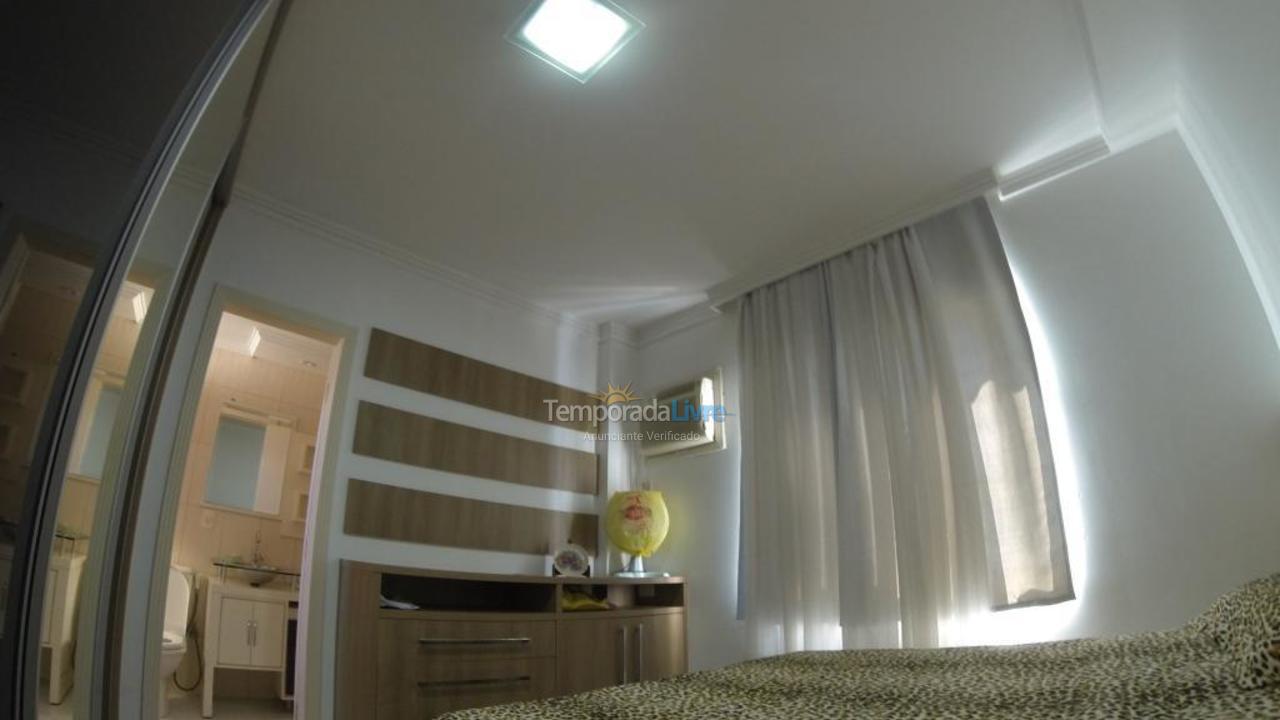 Apartment for vacation rental in Itapema (Meia Praia)