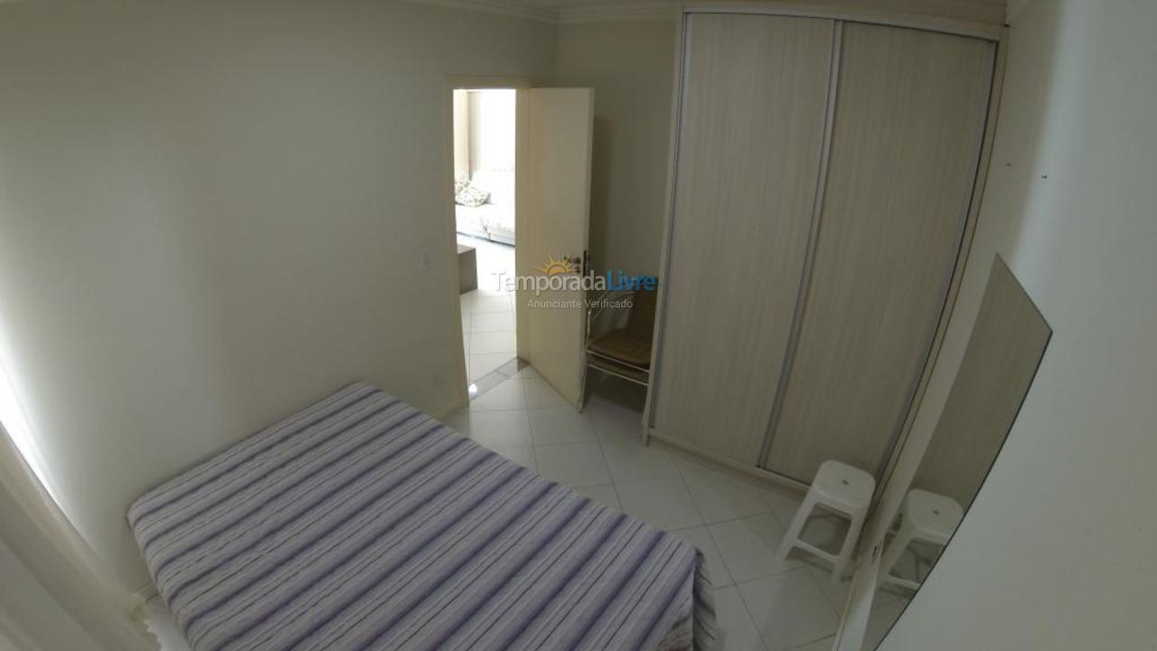 Apartment for vacation rental in Itapema (Meia Praia)