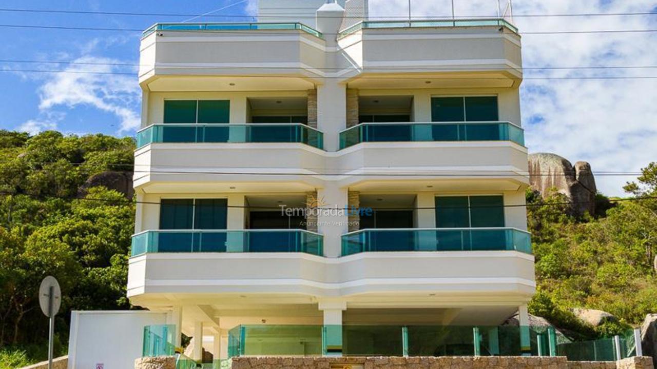 Apartamento para alquiler de vacaciones em Governador Celso Ramos (Praia das Cordas)