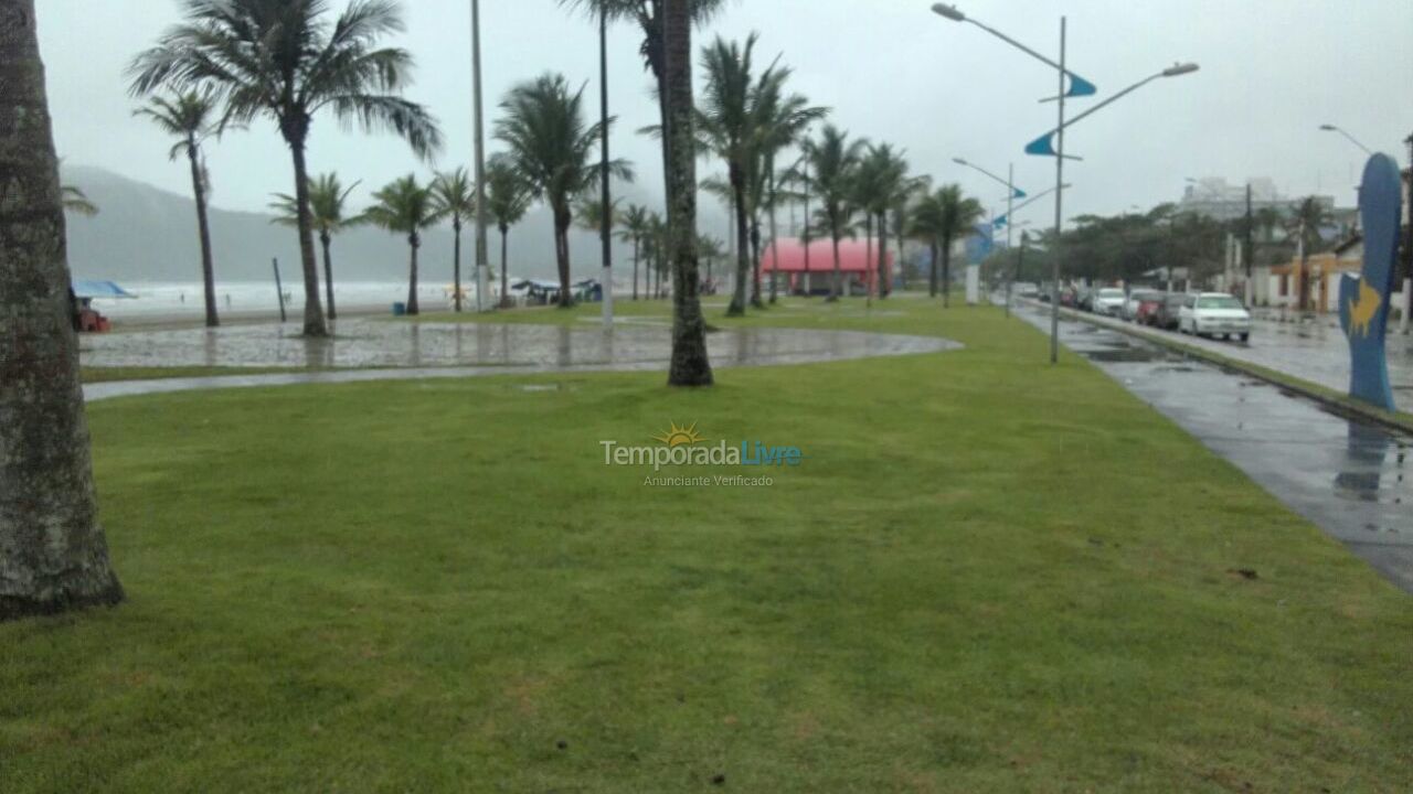 Apartment for vacation rental in Bertioga (Praia da Enseada)