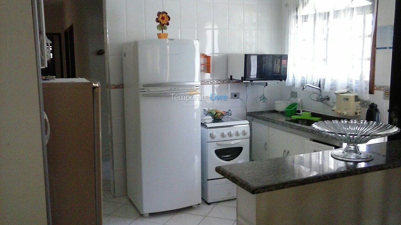 Casa para aluguel de temporada em Bertioga (Maitinga)