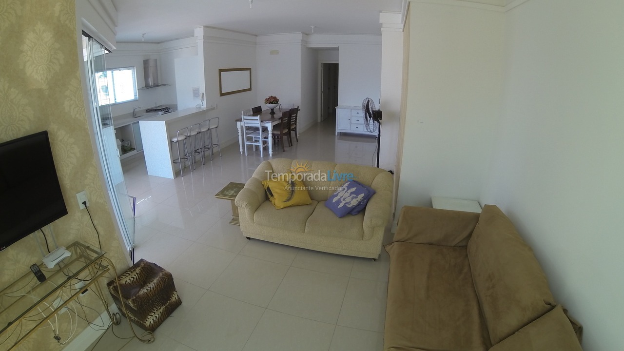 Apartment for vacation rental in Itapema (Meia Praia)