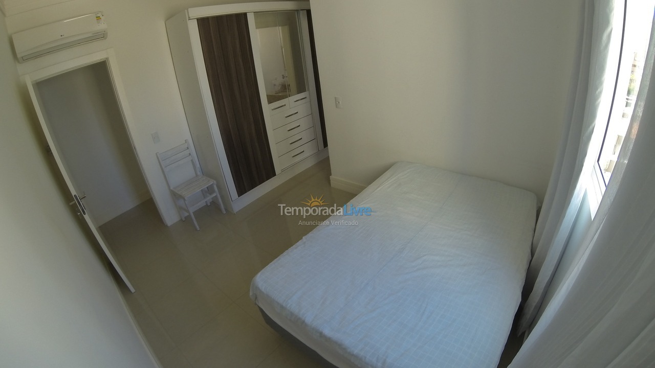 Apartment for vacation rental in Itapema (Meia Praia)