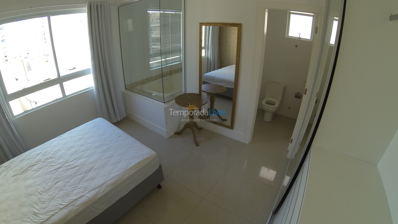 Apartment for vacation rental in Itapema (Meia Praia)