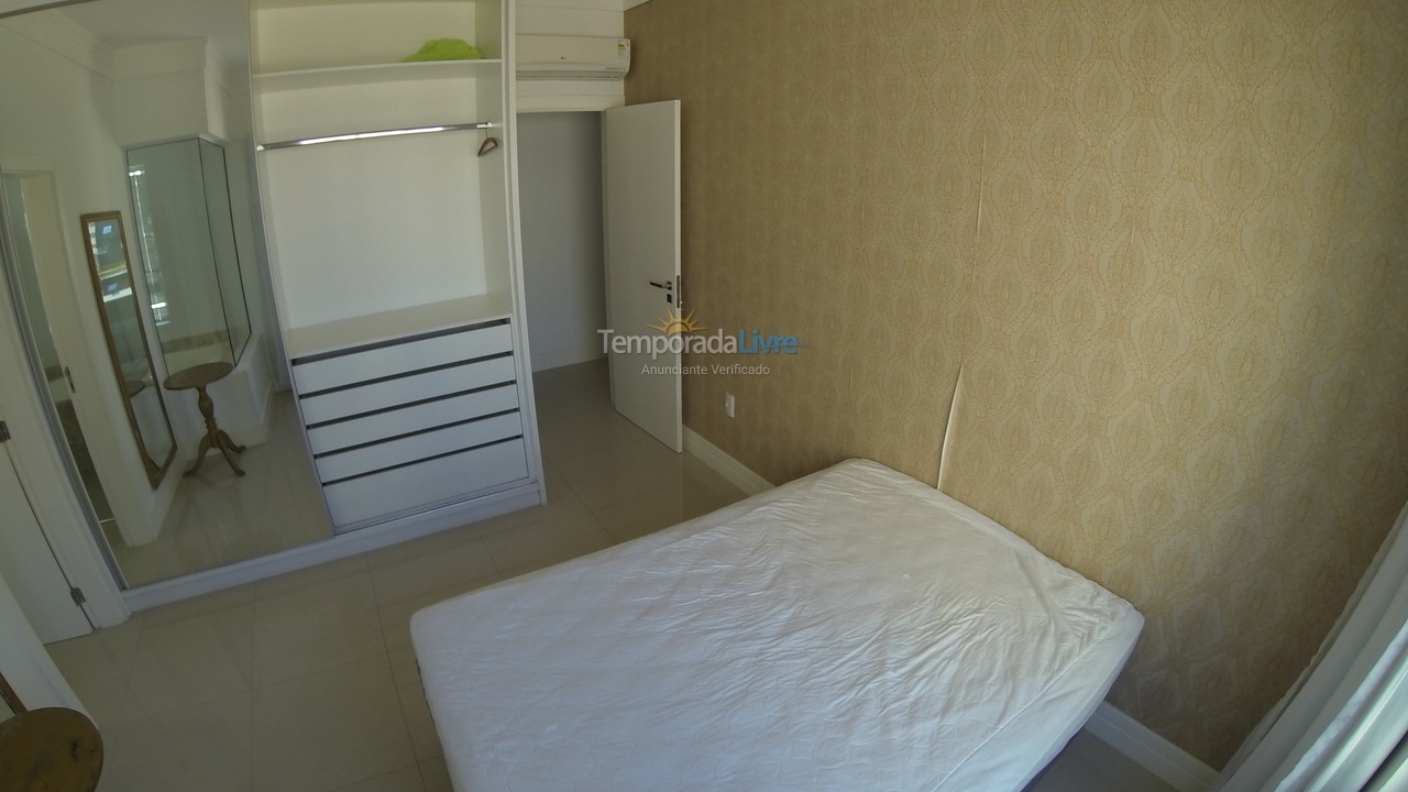 Apartment for vacation rental in Itapema (Meia Praia)