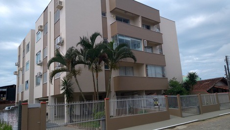APARTMENT WITH SEA VIEW, WI-FI, CISTERN AND AIR-CONDITIONED ROOM