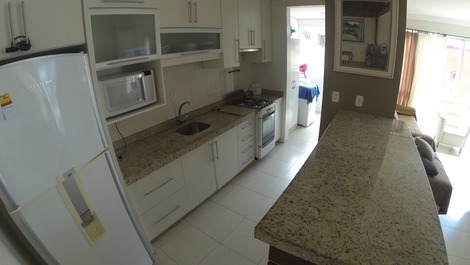 AP-011 02 suites y 02 suites con DEMI AR 04 camas dobles