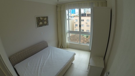 AP-011 02 suites y 02 suites con DEMI AR 04 camas dobles