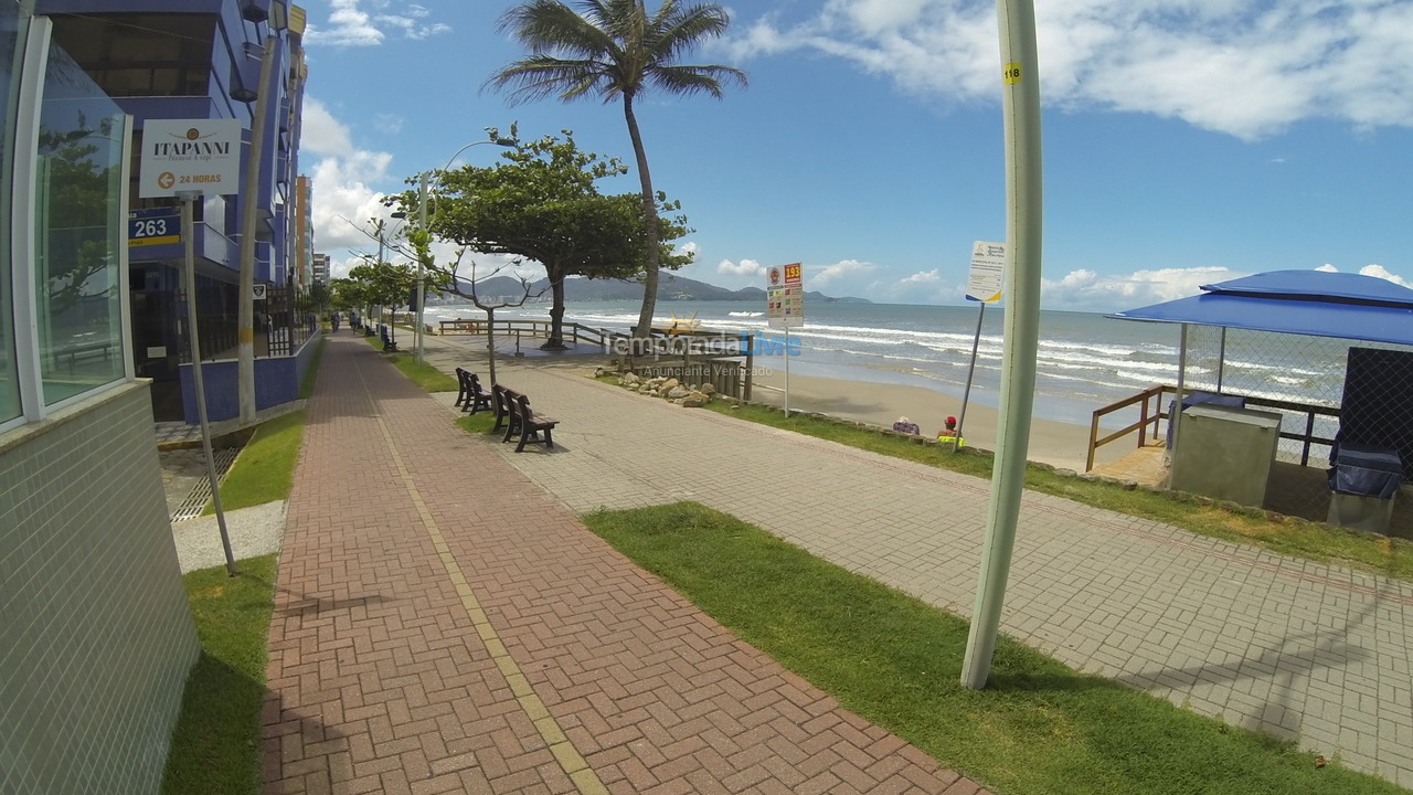 Apartamento para alquiler de vacaciones em Itapema (Meia Praia)