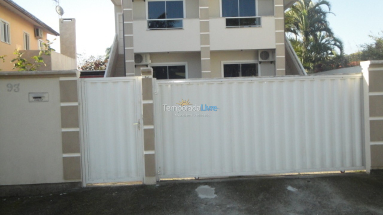 Apartamento para aluguel de temporada em Florianópolis (Ponta das Canas)