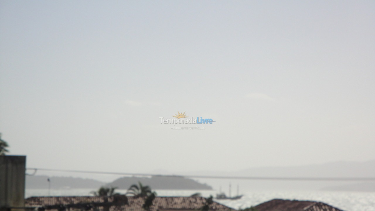 Apartamento para aluguel de temporada em Florianópolis (Ponta das Canas)