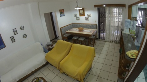Ap-099 - apartamento de dos dormitorios, una suite para 06 pessos