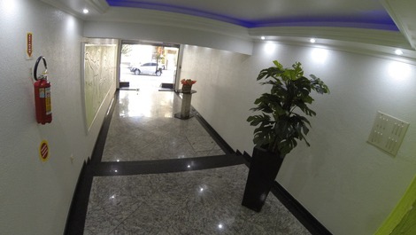 Ap-099 - apartamento de dos dormitorios, una suite para 06 pessos