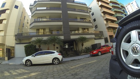 Ap-099 - apartamento de dos dormitorios, una suite para 06 pessos