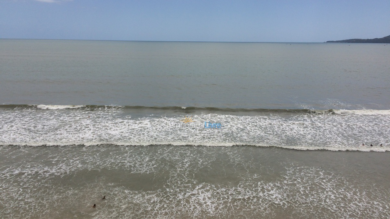 Apartamento para aluguel de temporada em Itapema (Meia Praia)