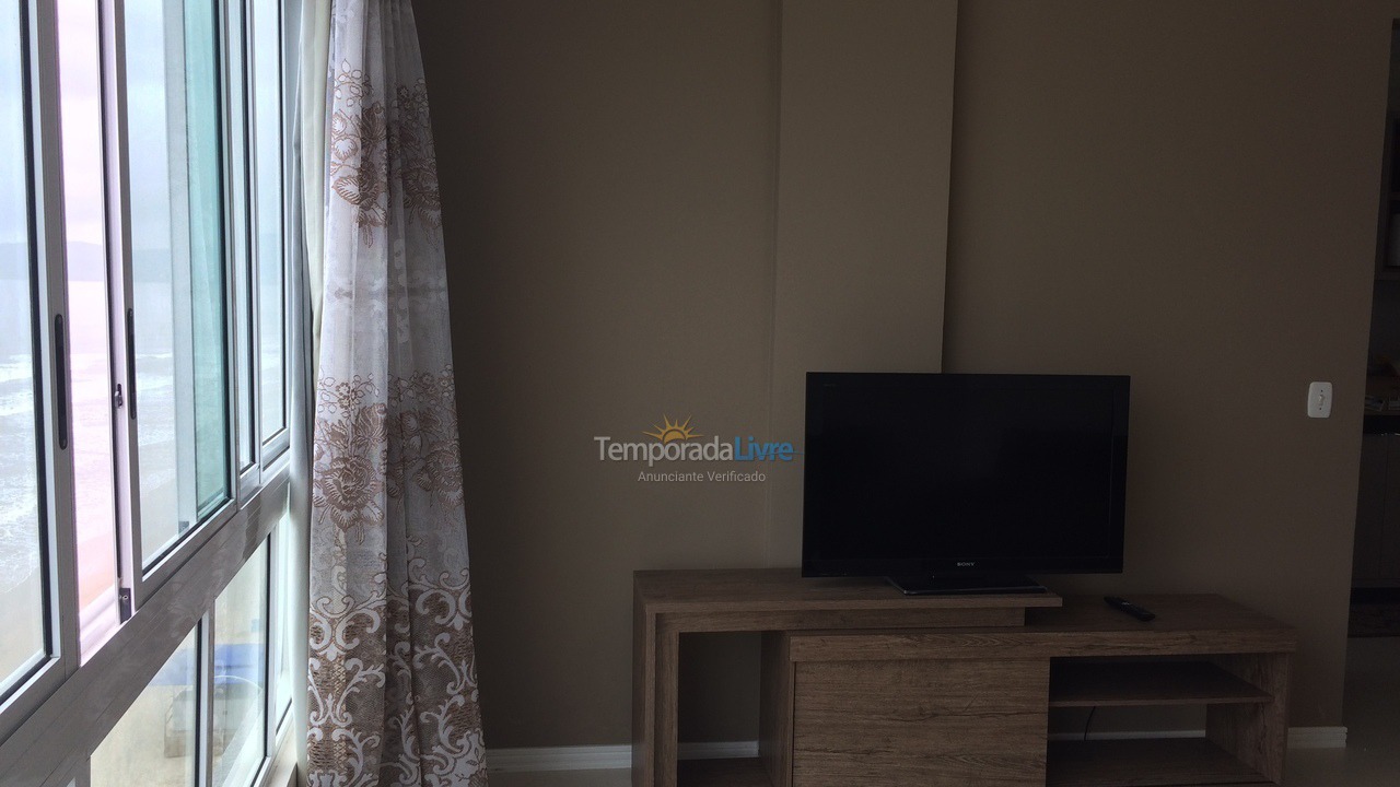 Apartamento para aluguel de temporada em Itapema (Meia Praia)