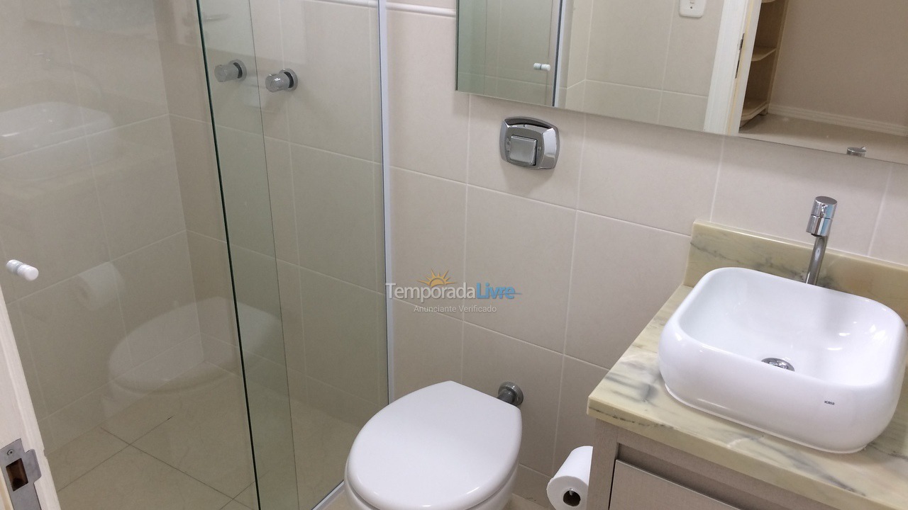 Apartamento para aluguel de temporada em Itapema (Meia Praia)