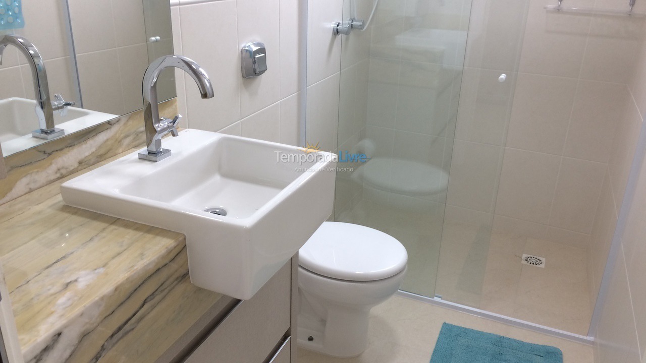 Apartamento para aluguel de temporada em Itapema (Meia Praia)