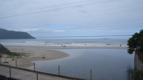 Casa para alugar em Florianópolis - Praia da Solidão