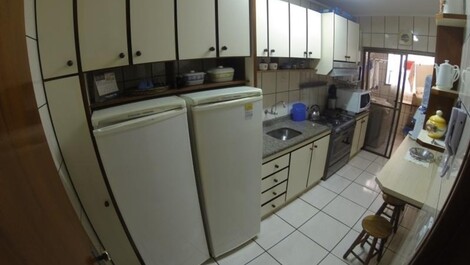 Ap-129 Apartamento 03 dormitorios, cerca de la Avenida