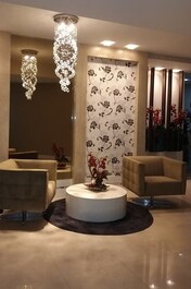 LINDO 3 SUÍTES MUITO PRÓXIMO DA PRAIA CENTRO DE ITAPEMA