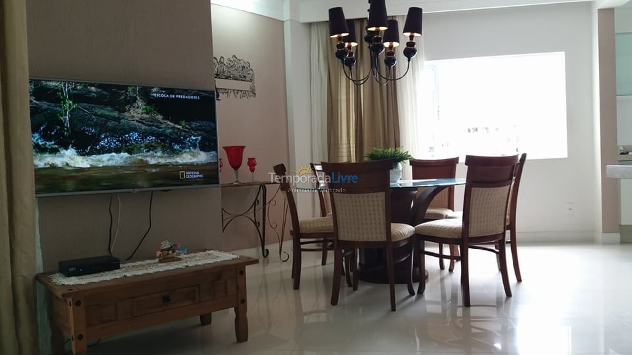 Apartamento para aluguel de temporada em Itapema (Meia Praia)