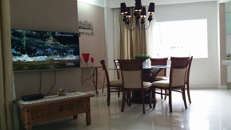 LINDO 3 SUÍTES MUITO PRÓXIMO DA PRAIA CENTRO DE ITAPEMA