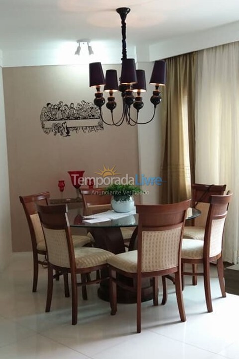 Apartamento para aluguel de temporada em Itapema (Meia Praia)