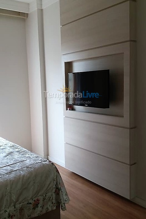 Apartamento para aluguel de temporada em Itapema (Meia Praia)