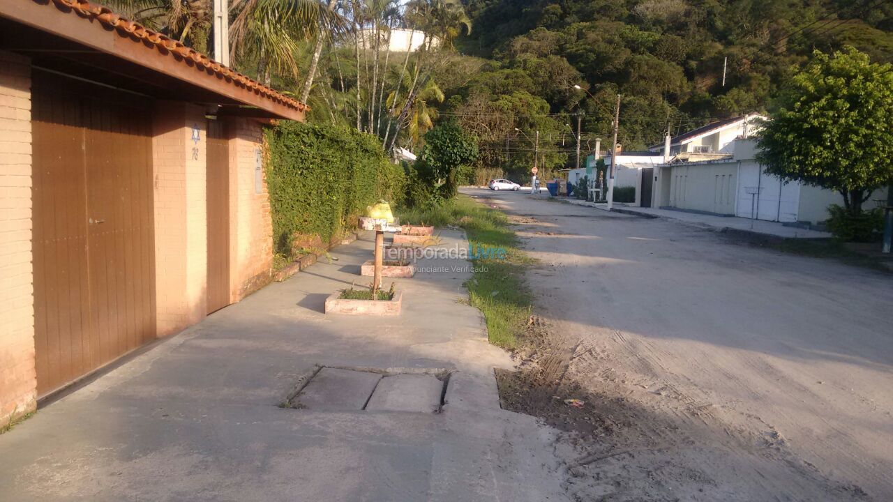 Casa para aluguel de temporada em Guarujá (Praia do Pernambuco)