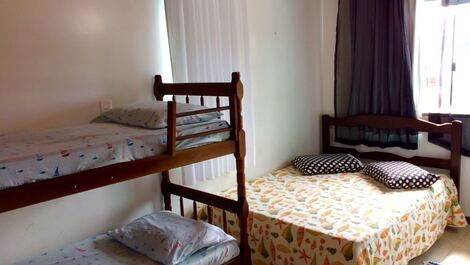 Quarto casal c/ cama de solteiro