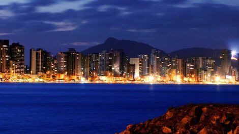 VISTA NOTURNA DA CIDADE