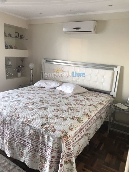 Apartamento para aluguel de temporada em Balneário Camboriú (Praia Central)
