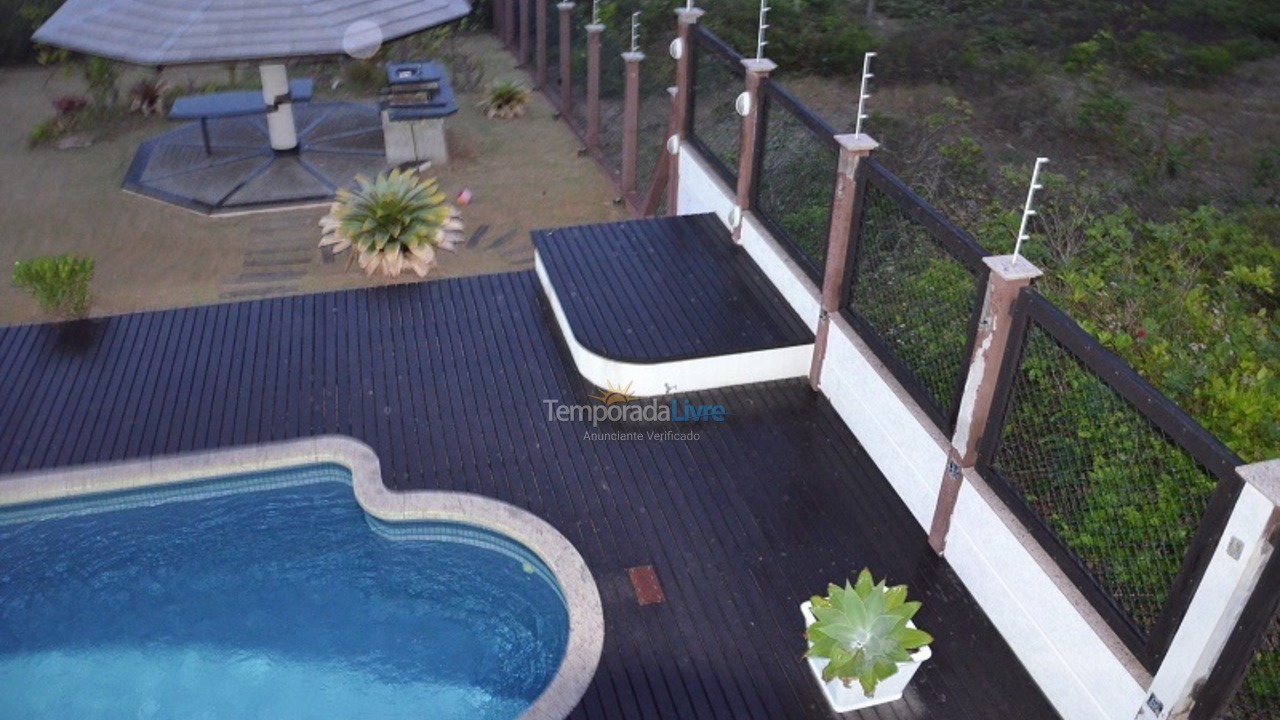 Casa para aluguel de temporada em Balneário Camboriú (Praia do Estaleirinho)
