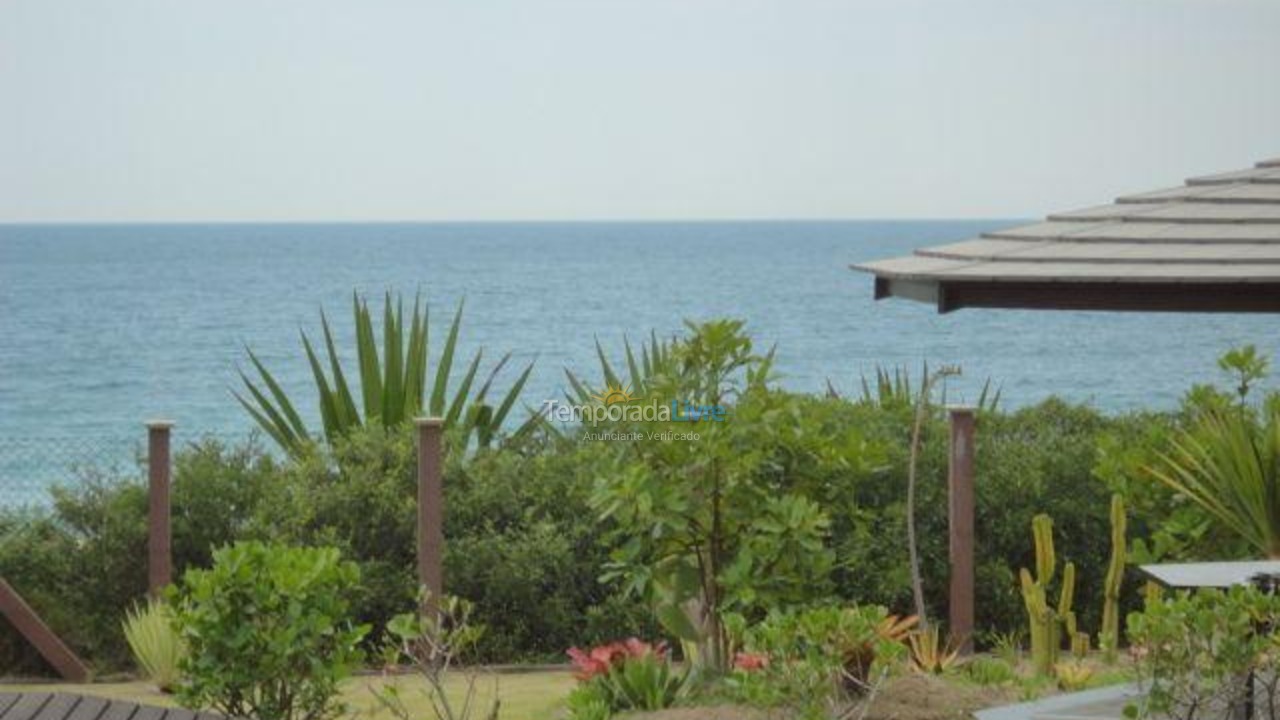 Casa para aluguel de temporada em Balneário Camboriú (Praia do Estaleirinho)