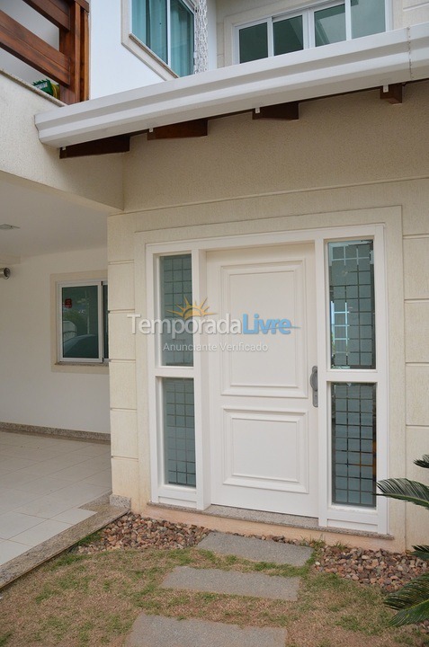 Casa para aluguel de temporada em Balneário Camboriú (Praia do Estaleirinho)