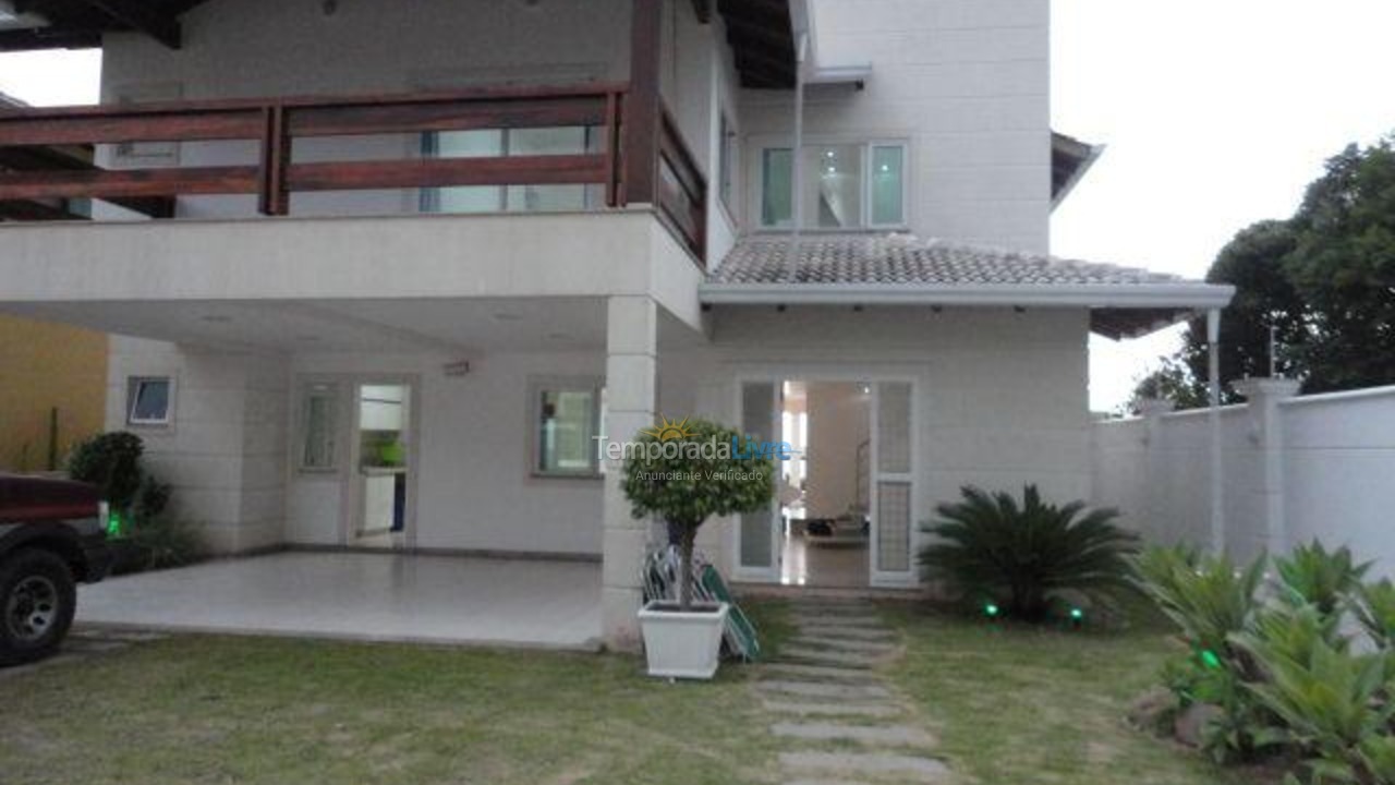 Casa para aluguel de temporada em Balneário Camboriú (Praia do Estaleirinho)