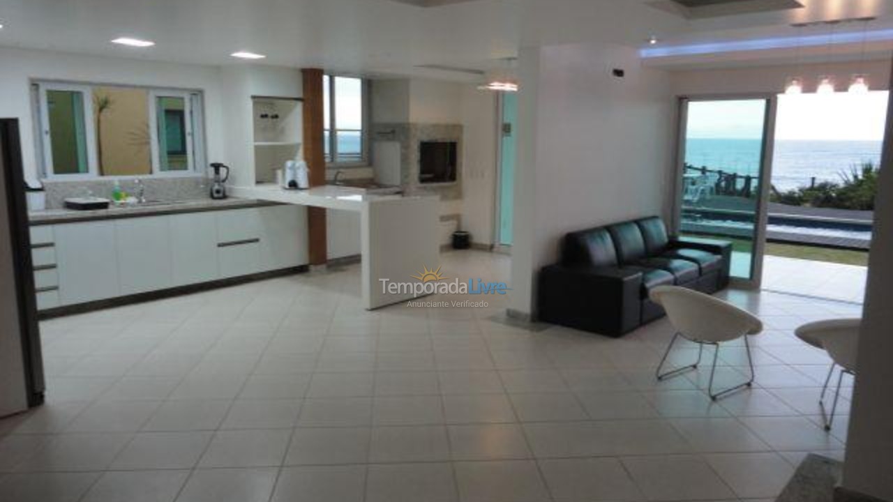 Casa para aluguel de temporada em Balneário Camboriú (Praia do Estaleirinho)