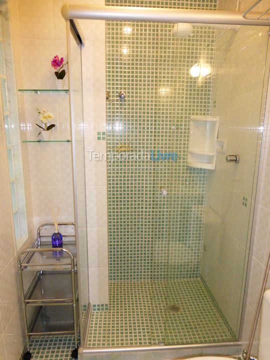 Apartamento para aluguel de temporada em Ubatuba (Praia das Toninhas)