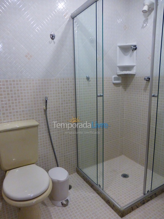Apartamento para aluguel de temporada em Ubatuba (Praia das Toninhas)