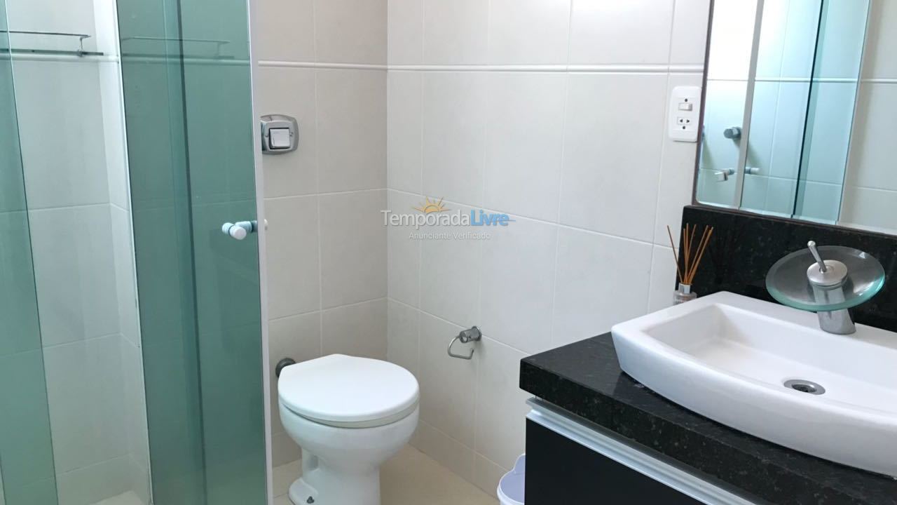 Apartamento para aluguel de temporada em Itapema (Meia Praia)