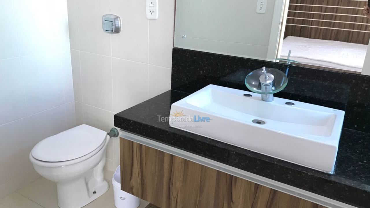 Apartamento para aluguel de temporada em Itapema (Meia Praia)