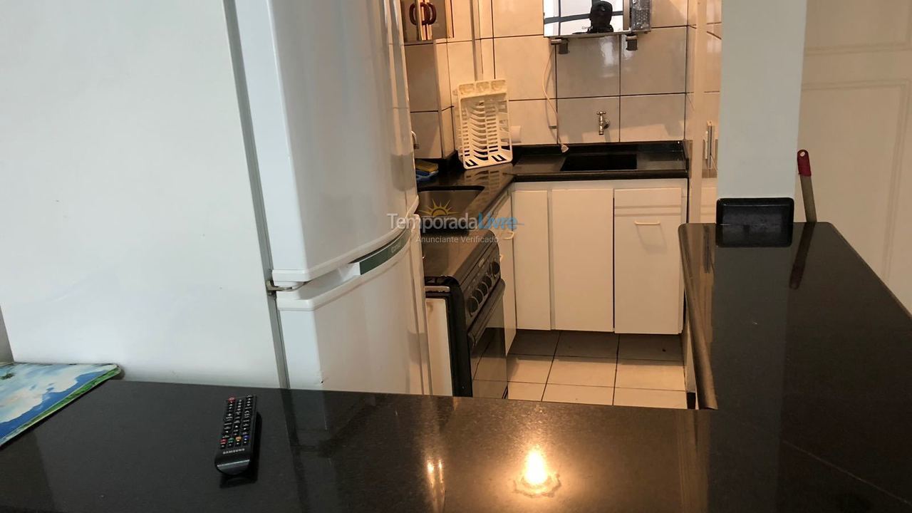 Apartamento para aluguel de temporada em Guarujá (Pitangueiras)