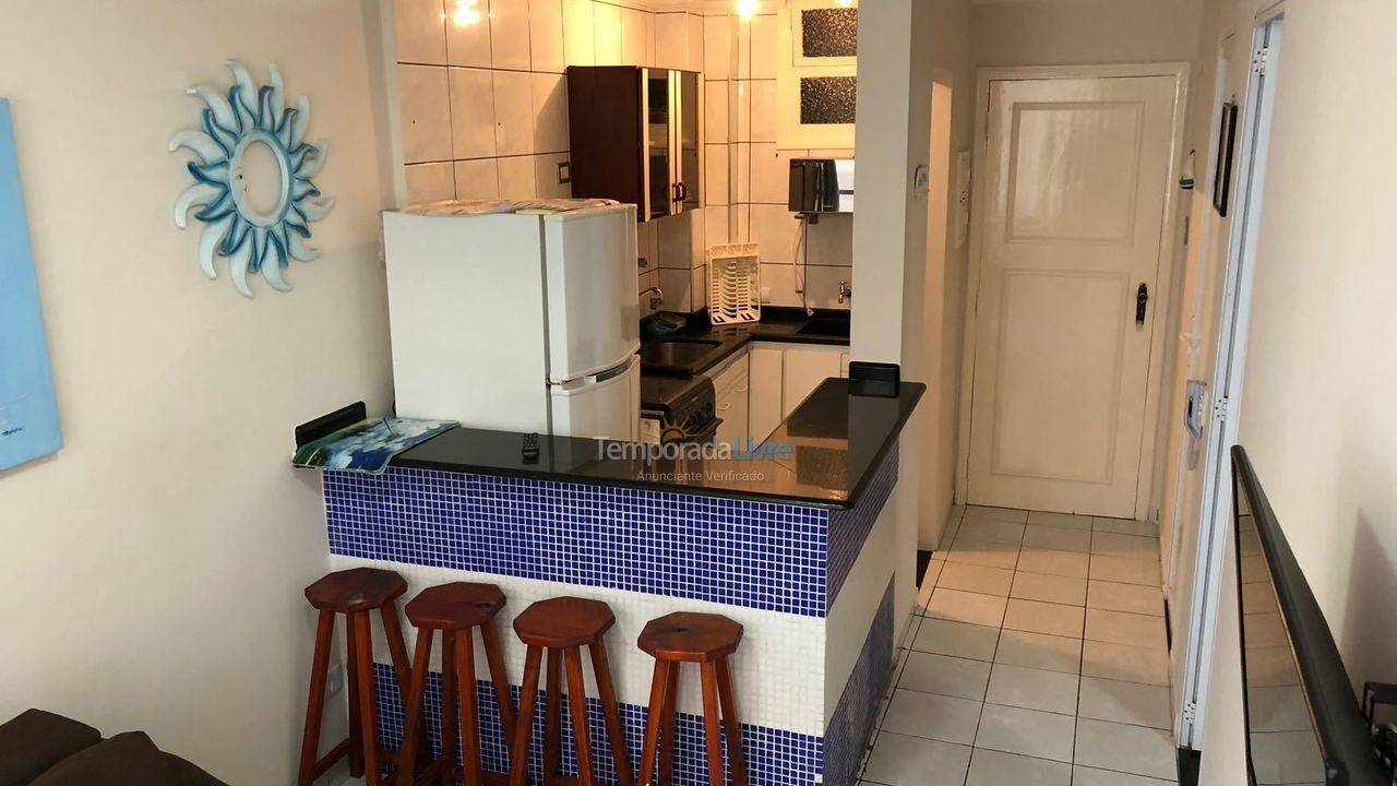 Apartamento para aluguel de temporada em Guarujá (Pitangueiras)