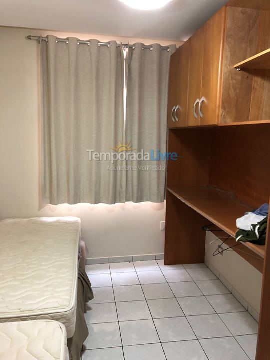 Apartamento para aluguel de temporada em Guarujá (Pitangueiras)